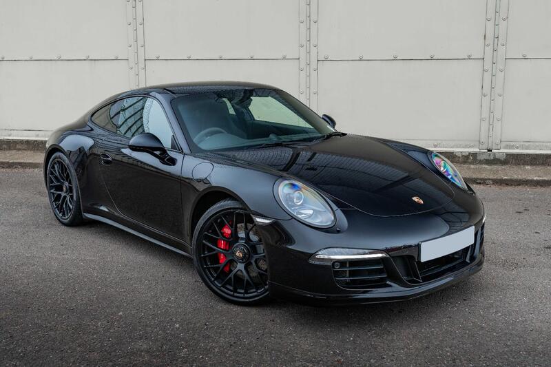 PORSCHE 911