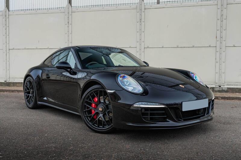PORSCHE 911